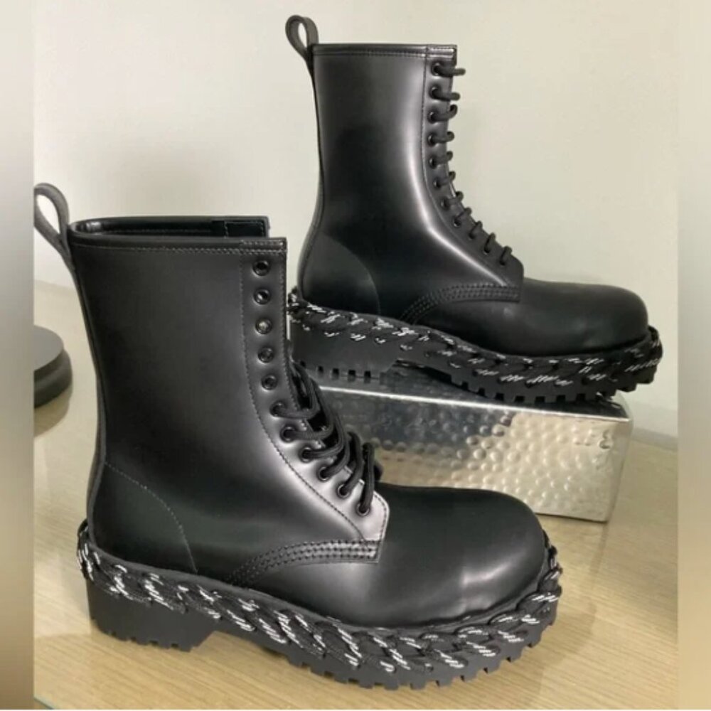 Balenciaga Authentic Italian leather combat boots size: 35 - Picture 2 of 4